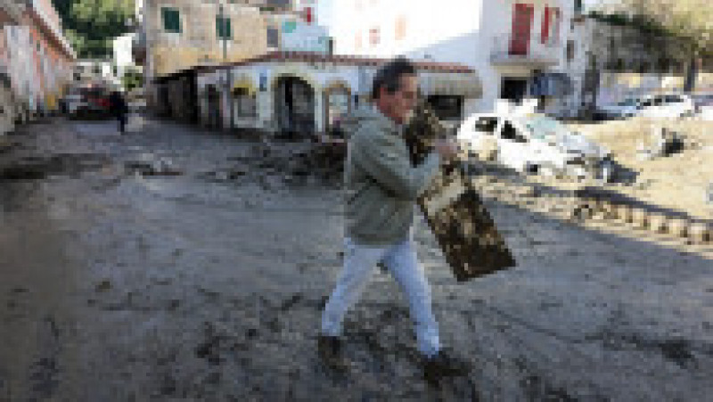 Guvernul Italiei a declarat stare de urgență pe insula italiană Ischia. FOTO: Profimedia Images | Poza 8 din 17