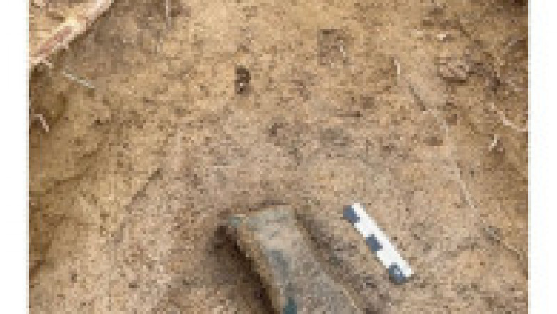 Topoare și o uneltă vechi de 3.000 de ani au fost descoperite într-o pădure de lângă Ocna Mureș. Sursa foto: Kolosvari Csaba / Facebook | Poza 17 din 26
