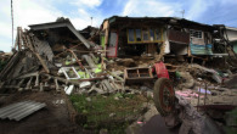 252 de morți după cutremurul de 5,6 din Indonezia. FOTO: Profimedia Images | Poza 4 din 11