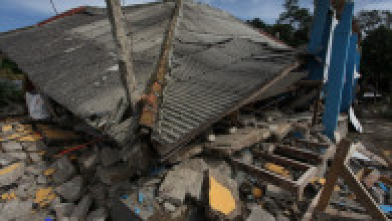 252 de morți după cutremurul de 5,6 din Indonezia. FOTO: Profimedia Images | Poza 6 din 11