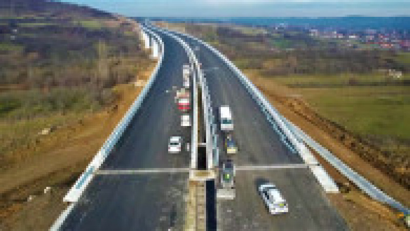Cum arată primii 13 kilometri de pe Autostrada Sibiu-Pitești pe care s-ar putea circula din 15 decembrie. FOTO: Facebook Asociația Pro Infrastructura | Poza 8 din 8