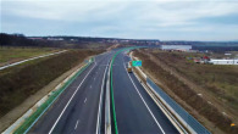 Cum arată primii 13 kilometri de pe Autostrada Sibiu-Pitești pe care s-ar putea circula din 15 decembrie. FOTO: Facebook Asociația Pro Infrastructura | Poza 6 din 8