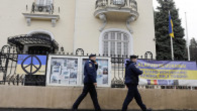 Două plicuri suspecte au fost primite la Ambasada Ucrainei din București FOTO: Inquam Photos / George Calin | Poza 3 din 5