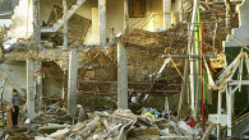 Peste 200 de oameni din 21 de țări au murit în exploziile petrecute la două cluburi de noapte din Bali pe 12 octombrie 2002. Sursa foto: Profimedia Images | Poza 13 din 20