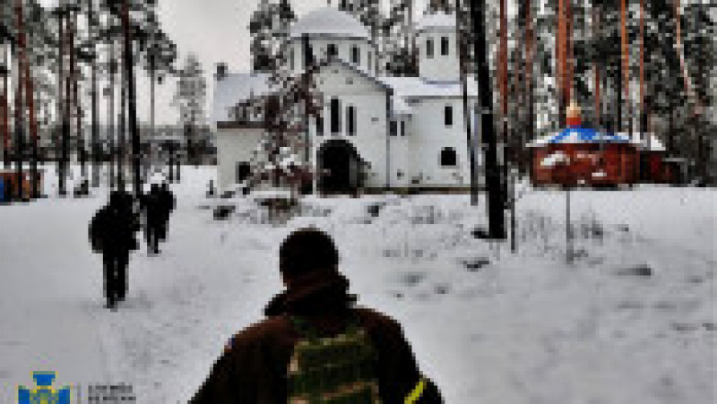 Conducerea serviciului de informații al Ucrainei (SBU) a transmis că agenții săi au depistat în interiorul bisericilor ortodoxe ruse din estul țării mai multe articole de propagandă de la Kremlin FOTO: SBU | Poza 20 din 21