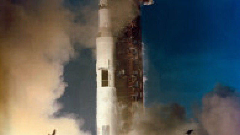 Racheta Saturc V cu nava spațială Apollo 14 decolează pe 31 ianuarie, 1971, din Cape Caneveral, Florida, cu astronauții Alan Shepard, Stuart Roosa și Edgar Mitchell. Foto: Profimedia Images | Poza 2 din 14