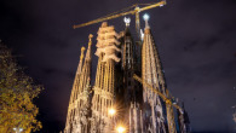 La Sagrada Familia din Barcelona: Turnurile Evangheliștilor Luca și Marcu au fost iluminate pentru prima oară. Foto: Profimedia Images | Poza 6 din 9