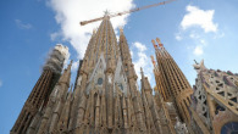 La Sagrada Familia din Barcelona: Turnurile Evangheliștilor Luca și Marcu au fost iluminate pentru prima oară. Foto: Profimedia Images | Poza 8 din 9