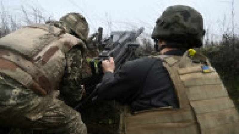 Militari ucraineni pe linia frontului. Foto: Profimedia Images | Poza 1 din 106