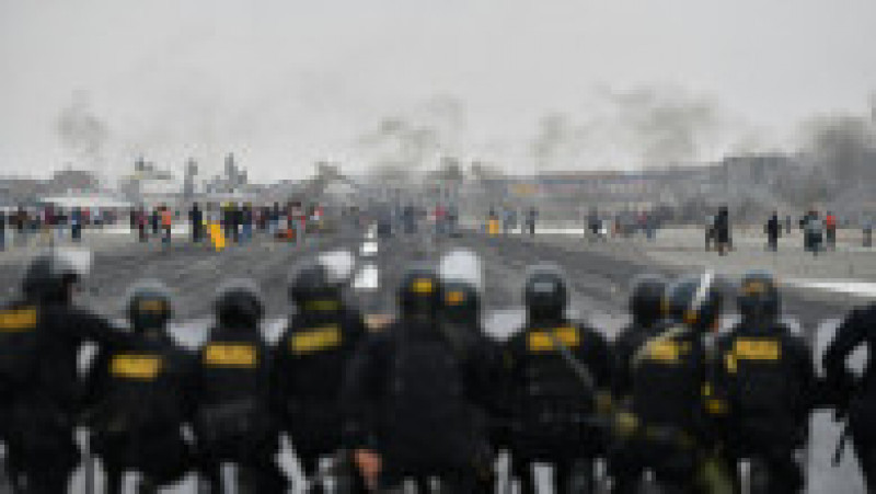 Ministrul peruan al apărării a anunţat miercuri decretarea stării de urgenţă în toată ţara, pe o perioadă de 30 de zile. Foto: Profimedia | Poza 5 din 11