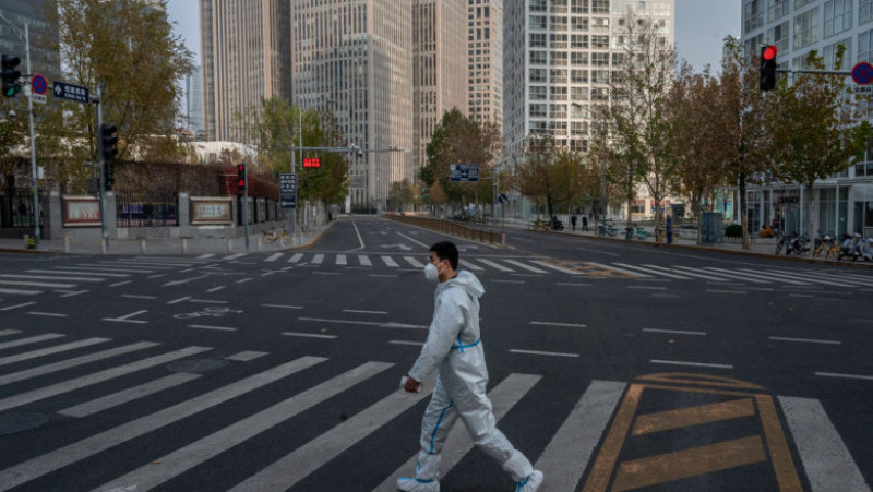 Străzi pustii, magazine goale - noua realitate din Beijingul lovit puternic de un focar de Covid care se răspândește rapid. FOTO: Getty Images