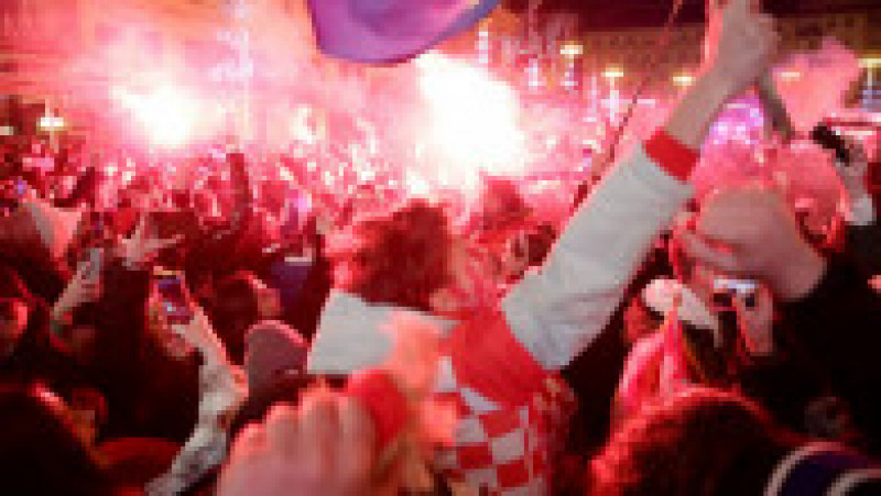 Bucurie fără margini pe străzile din Zagreb. Cum au sărbătorit croații media de bronz la Cupa Mondială. FOTO: Profimedia Images | Poza 11 din 12