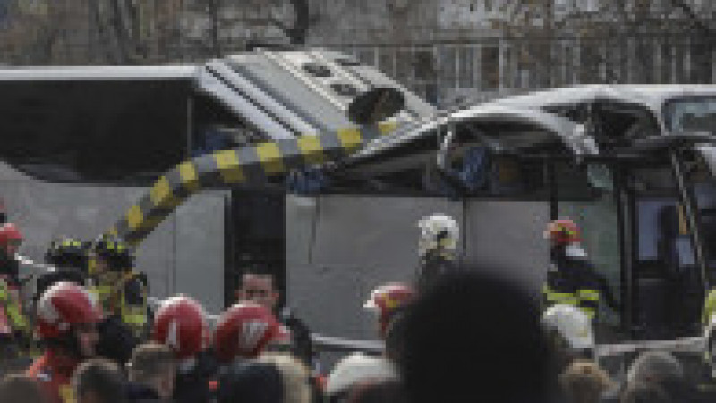 Un autocar a fost implicat într-un accident grav la Pasajul Unirii FOTO: Inquam Photos/ George Călin | Poza 6 din 9