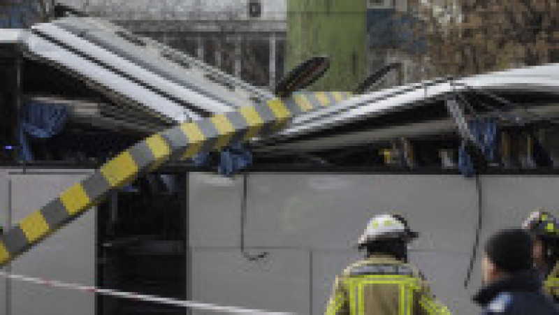 Un autocar a fost implicat într-un accident grav la Pasajul Unirii FOTO: Inquam Photos/ George Călin | Poza 8 din 9