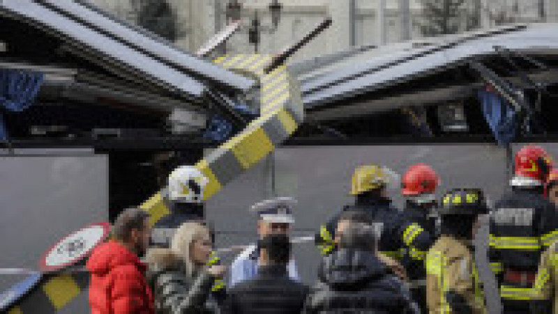 Un autocar a fost implicat într-un accident grav la Pasajul Unirii FOTO: Inquam Photos/ George Călin | Poza 1 din 9