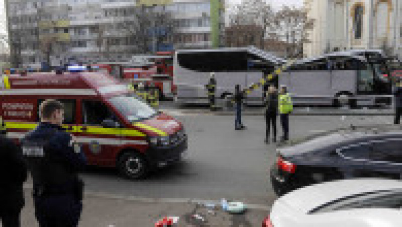 Un autocar a fost implicat într-un accident grav la Pasajul Unirii FOTO: Inquam Photos/ George Călin | Poza 4 din 9