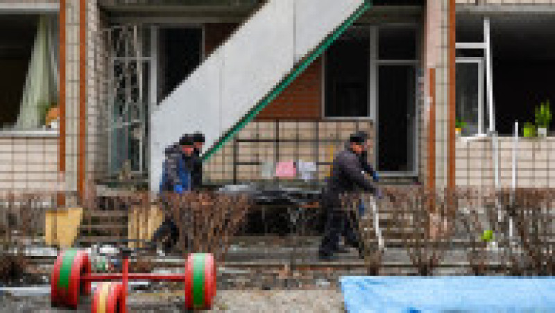 Un elicopter PUMA modernizat la Ghimbav, în România, s-a prăbușit într-o suburbie a Kievului, lângă o grădiniță. FOTO: Profimedia Images | Poza 1 din 9