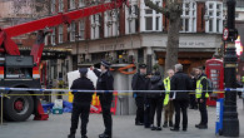 Un bărbat a murit în Londra după ce a fost strivit de un pisoar telescopic. Foto: Profimedia | Poza 1 din 5