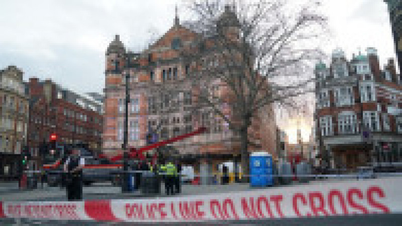 Un bărbat a murit în Londra după ce a fost strivit de un pisoar telescopic. Foto: Profimedia | Poza 2 din 5