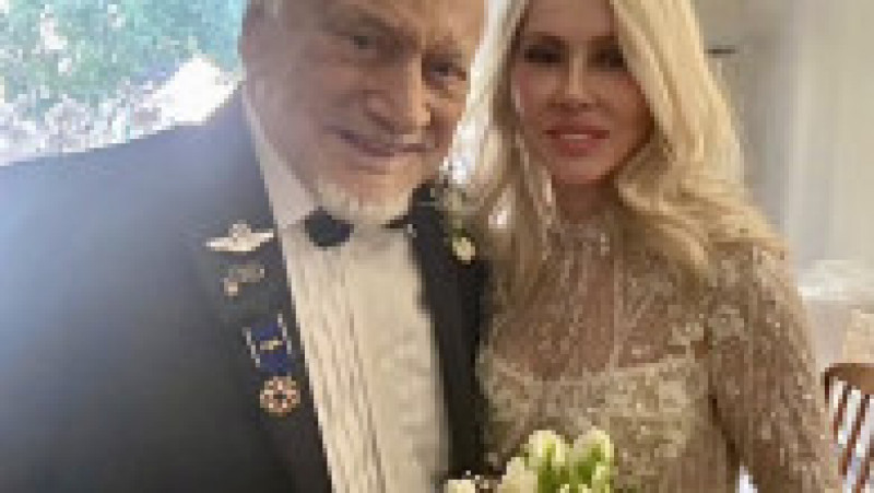 Fostul astronaut Buzz Aldrin s-a căsătorit cu partenerea sa de viaţă, Anca Faur, chiar în ziua în care a împlinit 93 de ani, FOTO: Twitter | Poza 5 din 6