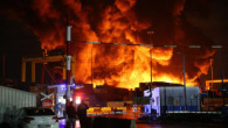 Un incendiu puternic izbucnit în portul turc Iskenderun de la Marea Mediterană. FOTO: Profimedia Images | Poza 1 din 10