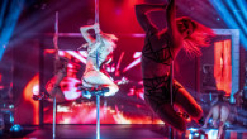 Imagine de la show-ul Lovesick, pus în scenă de Centrul Leningrad, un local de noapte care organizează spectacole de striptease și care ar aparține fostei amante a lui Putin. Foto: Profimedia Images | Poza 4 din 12