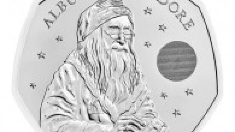 Monetăria Regală Britanică a lansat o monedă aniversară cu vrăjitorul Albus Dumbledore și Regele Charles al III-lea. Sursa foto Profimedia Images | Poza 1 din 8