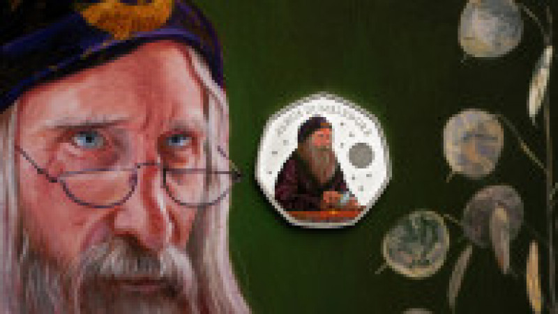 Monetăria Regală Britanică a lansat o monedă aniversară cu vrăjitorul Albus Dumbledore și Regele Charles al III-lea. Sursa foto Profimedia Images | Poza 6 din 8