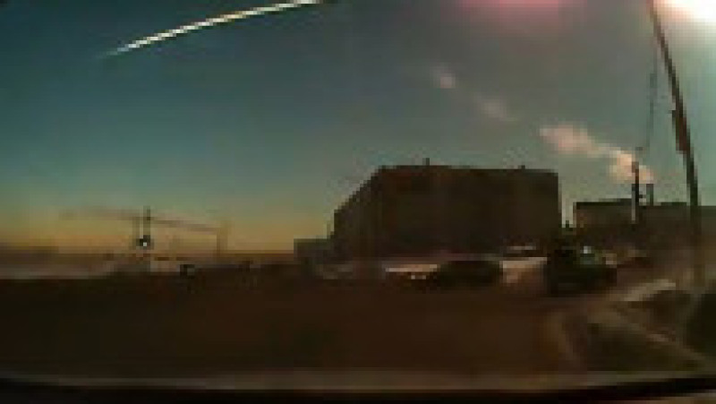 În urmă cu 10 ani, pe 15 februarie 2013, un corp ceresc intrat în atmosfera Pământului a explodat deasupra regiunii Celeabinsk din Rusia. Sursa foto Profimedia Images | Poza 6 din 20