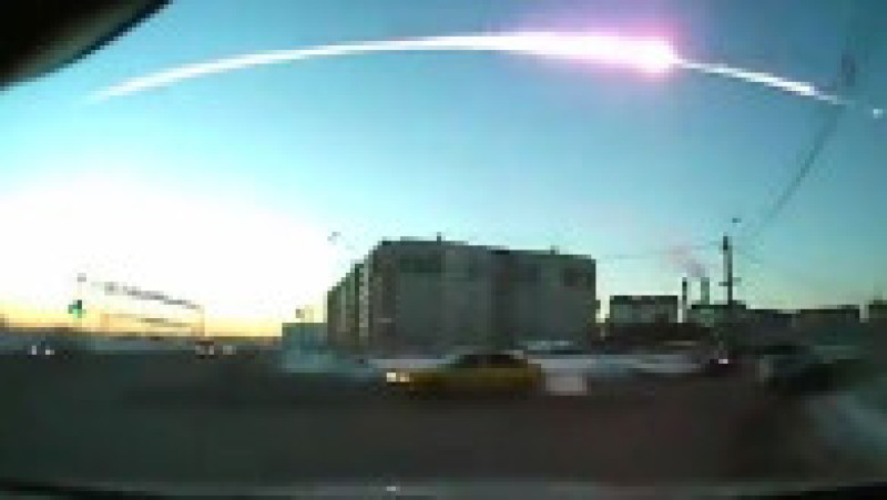 În urmă cu 10 ani, pe 15 februarie 2013, un corp ceresc intrat în atmosfera Pământului a explodat deasupra regiunii Celeabinsk din Rusia. Sursa foto Profimedia Images | Poza 5 din 20
