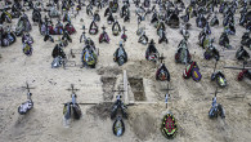 Un cimitir în care au fost înmormântate victimele invaziei ruse. Foto: Profimedia Images | Poza 69 din 69