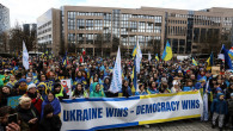 Mii de protestatari au participat sâmbătă la Bruxelles la un marş împotriva invaziei ruse din Ucraina. Foto: Profimedia | Poza 8 din 13