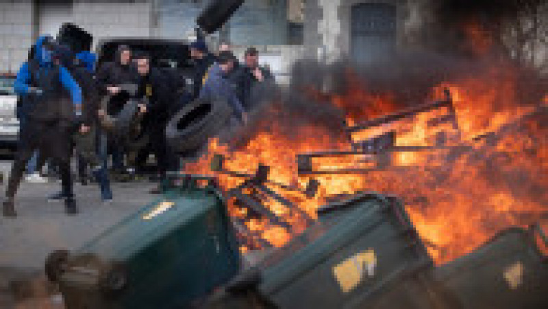 Franța este zguduită de proteste violente soldate cu lupte de stradă, distrugeri și mii de arestări: Foto: Profimedia | Poza 9 din 18