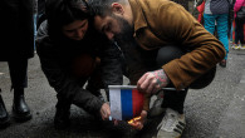 Poliția din Georgia a folosit gaze lacrimogene și tunuri cu apă împotriva protestatarilor din Tbilisi, după ce parlamentul a anunțat că sprijină un proiect de lege privind „agenți străini”. Foto: Profimedia | Poza 2 din 12