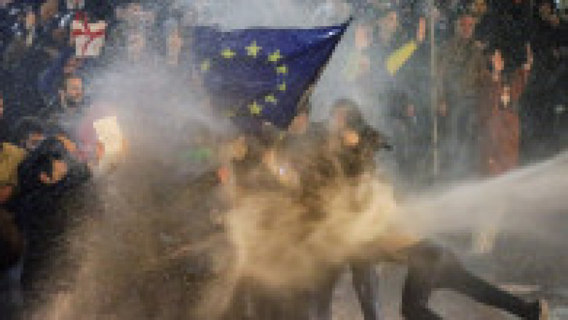 Partidul de guvernământ din Georgia retrage proiectul „agenților străini” inspirat de la ruși, după două nopţi de proteste violente. Foto: Profimedia Images | Poza 6 din 21