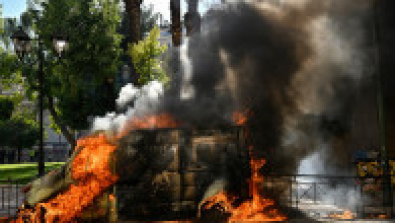 Proteste violente la Atena. Foto: Profimedia Images | Poza 16 din 16