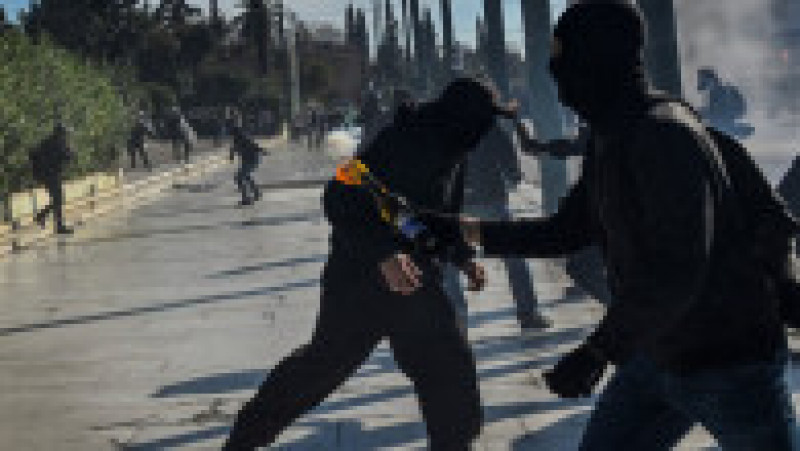 Proteste violente la Atena. Foto: Profimedia Images | Poza 10 din 16