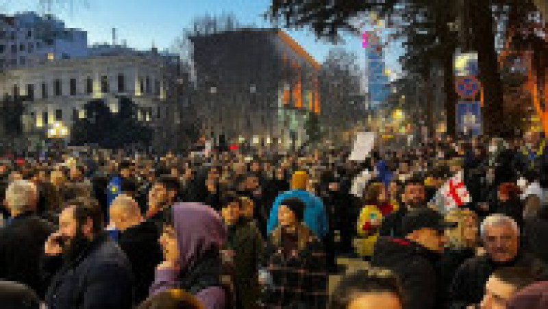 Mii de oameni participă miercuri la a doua zi consecutivă de proteste în capitala georgiană Tbilisi. Foto: Profimedia | Poza 6 din 7
