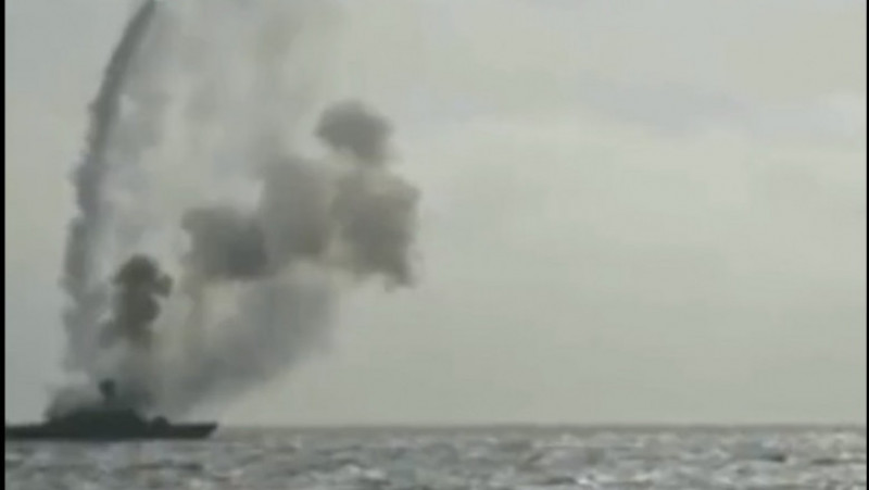 Rachete lansate de ruși din Marea Neagră. Foto: Captură video