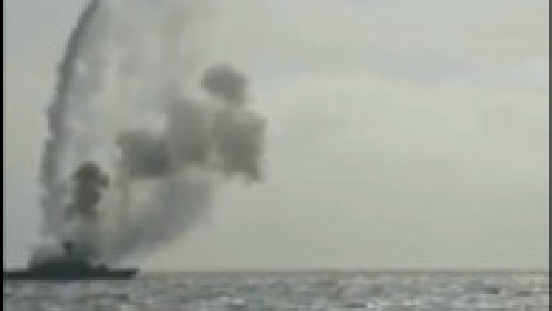 Rachete lansate de ruși din Marea Neagră. Foto: Captură video | Poza 1 din 11