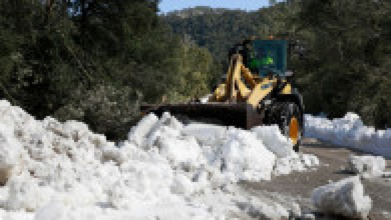 Strat de zăpadă care depășește un metru în unele zone din Mallorca. Foto: Profimedia | Poza 2 din 7