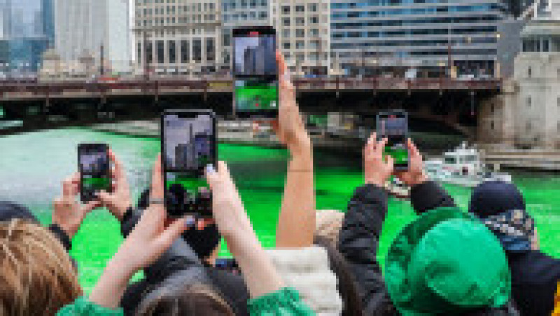 Râul care traversează Chicago a devenit verde. FOTO: Profimedia Images | Poza 5 din 8