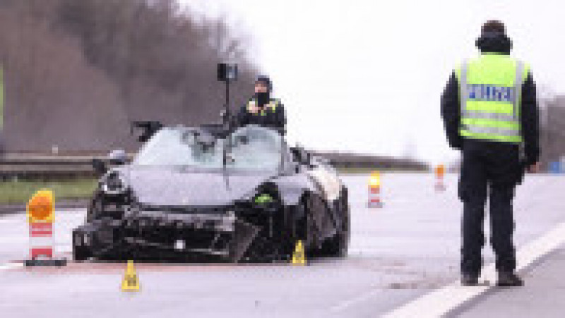 Patru morți și trei mașini Porsche implicate într-un accident rutier groaznic petrecut în Germania. Sursa foto: Profimedia Images | Poza 16 din 19