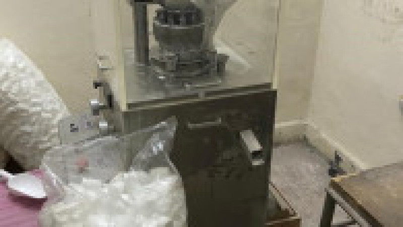 DIICOT a descoperit primul laborator clandestin de anabolizante din România. Foto: DIICOT | Poza 4 din 9