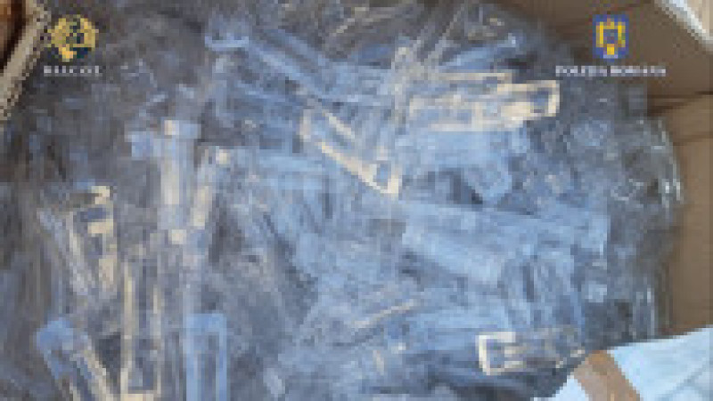 DIICOT a descoperit primul laborator clandestin de anabolizante din România. Foto: DIICOT | Poza 3 din 9