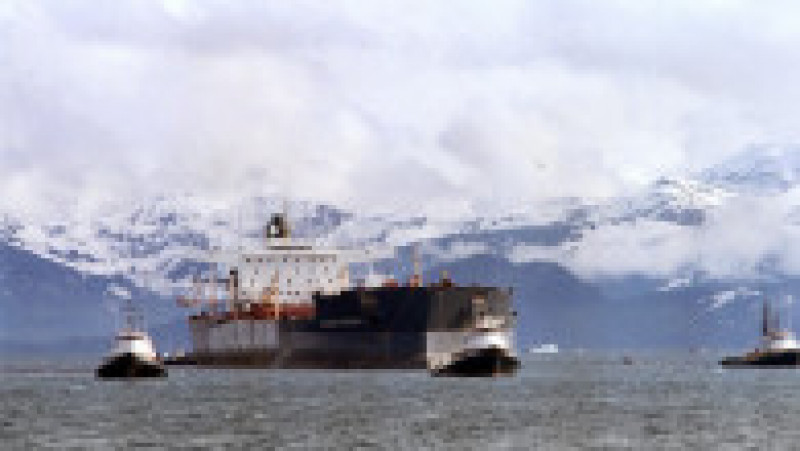 În urmă cu 33 de ani a avut loc naufragiul Exxon Valdez, unul dintre cele mai grave dezastre ecologice din istorie. Sursa foto: Profimedia Images | Poza 7 din 25