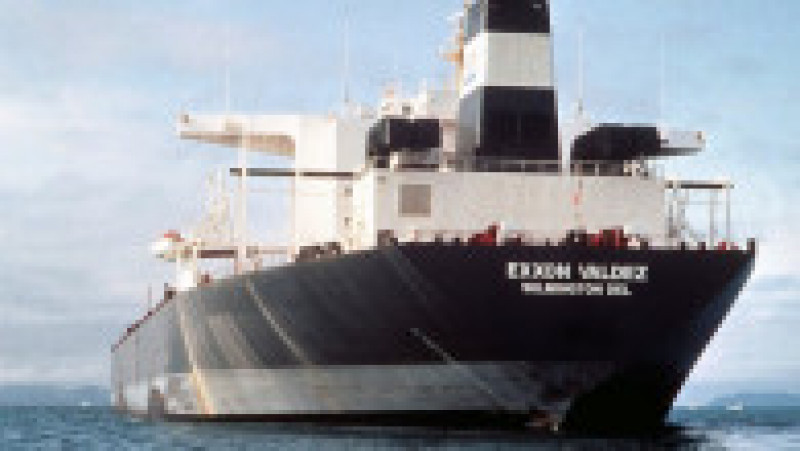 În urmă cu 33 de ani a avut loc naufragiul Exxon Valdez, unul dintre cele mai grave dezastre ecologice din istorie. Sursa foto: Profimedia Images | Poza 5 din 25