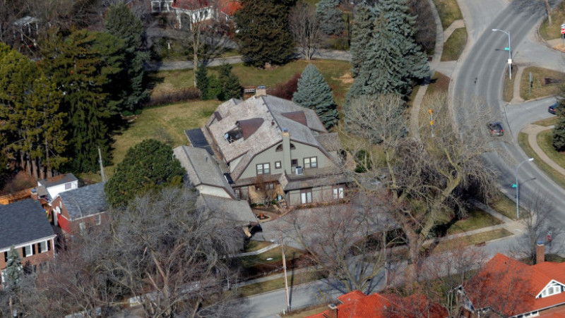Warren Buffett locuiește într-o casă pe care a cumpărat-o cu 31.000 de dolari în anul 1958 FOTO: Profimedia Images