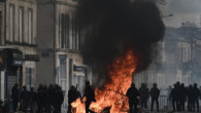 Franța este zguduită de proteste violente soldate cu lupte de stradă, distrugeri și mii de arestări: Foto: Profimedia | Poza 4 din 7