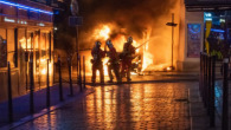 Franța este zguduită de proteste violente soldate cu lupte de stradă, distrugeri și mii de arestări: Foto: Profimedia | Poza 13 din 18